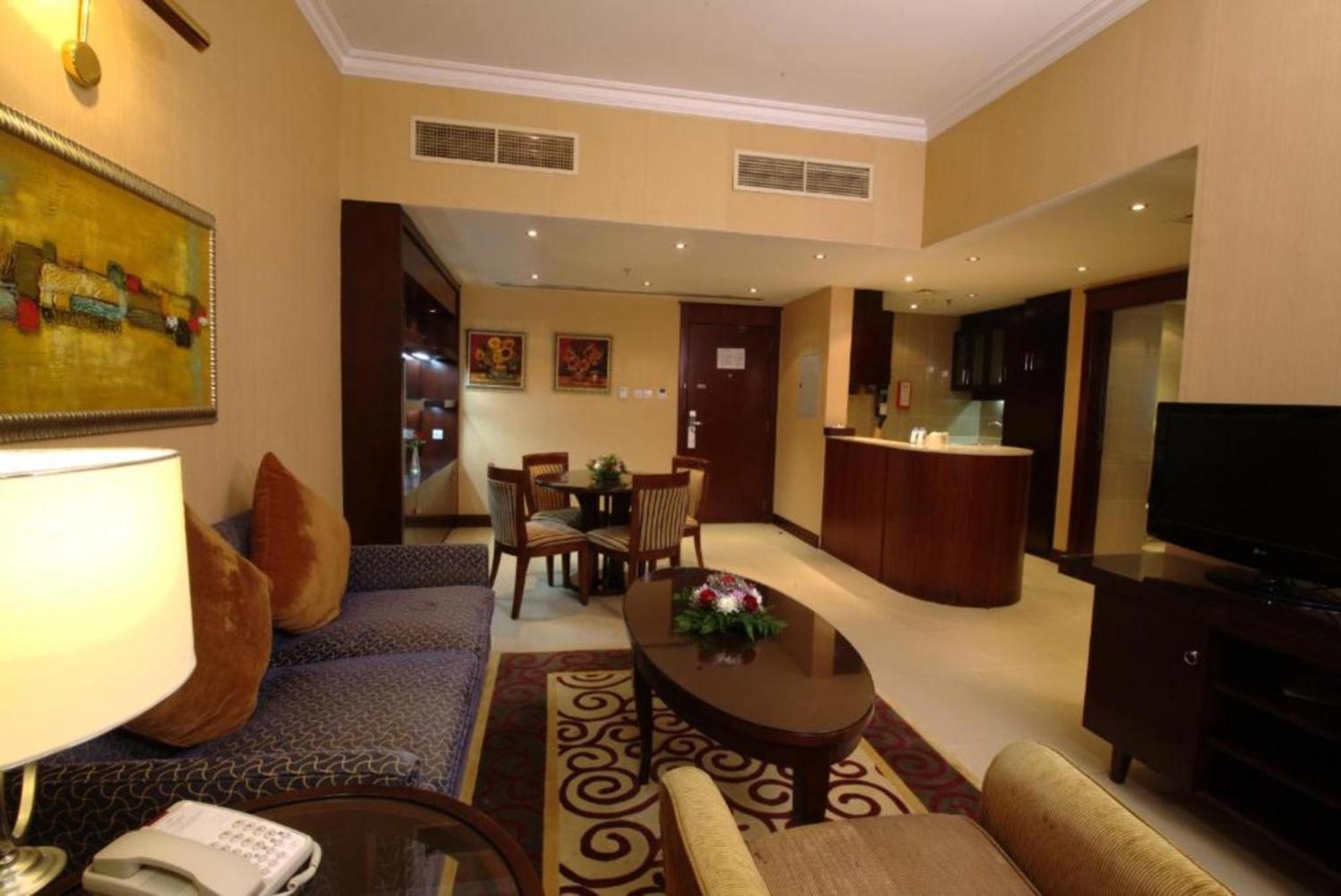Dancenter Luxe Corniche Hotel Formerly Concorde Hotel Füceyre Dış mekan fotoğraf