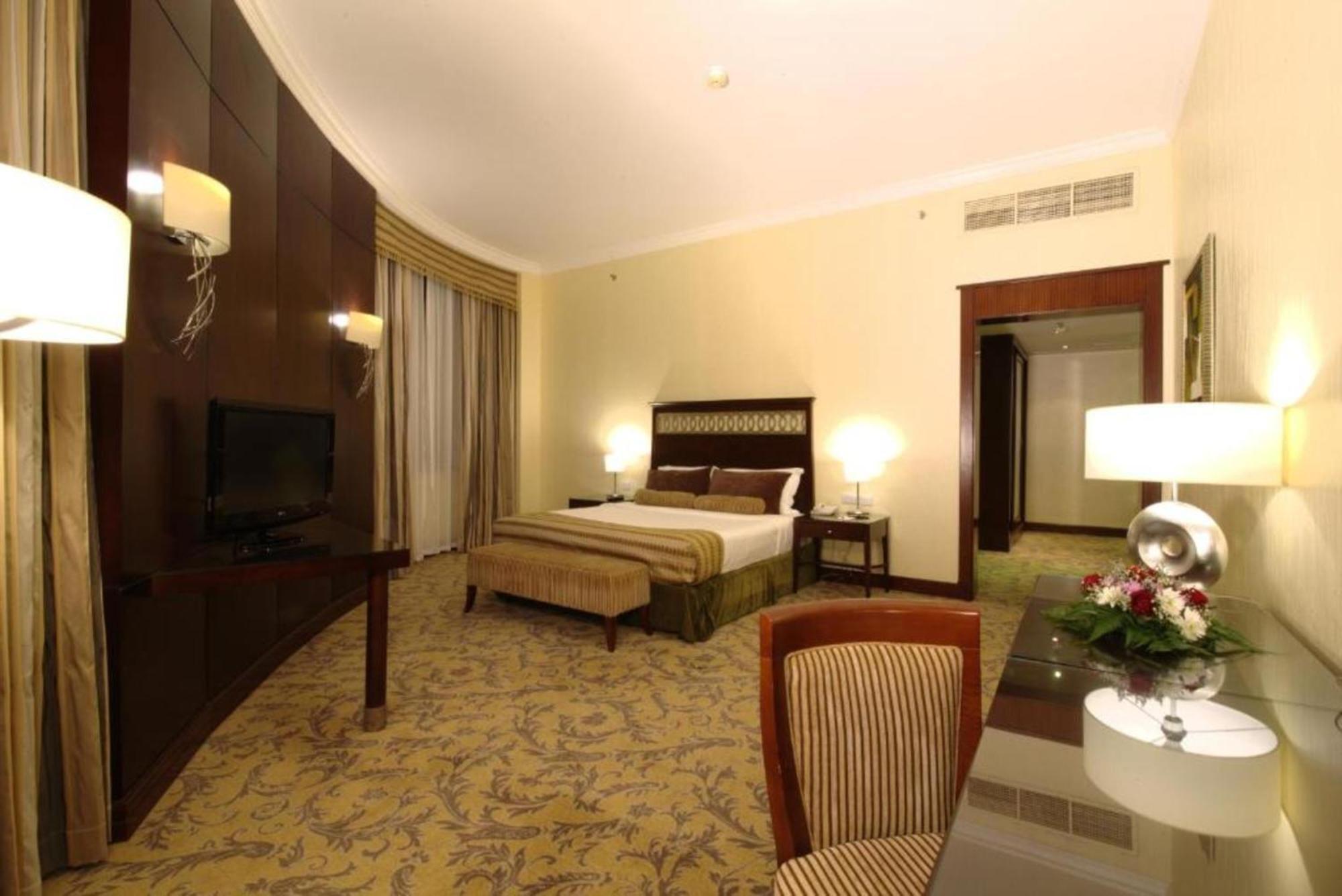 Dancenter Luxe Corniche Hotel Formerly Concorde Hotel Füceyre Dış mekan fotoğraf