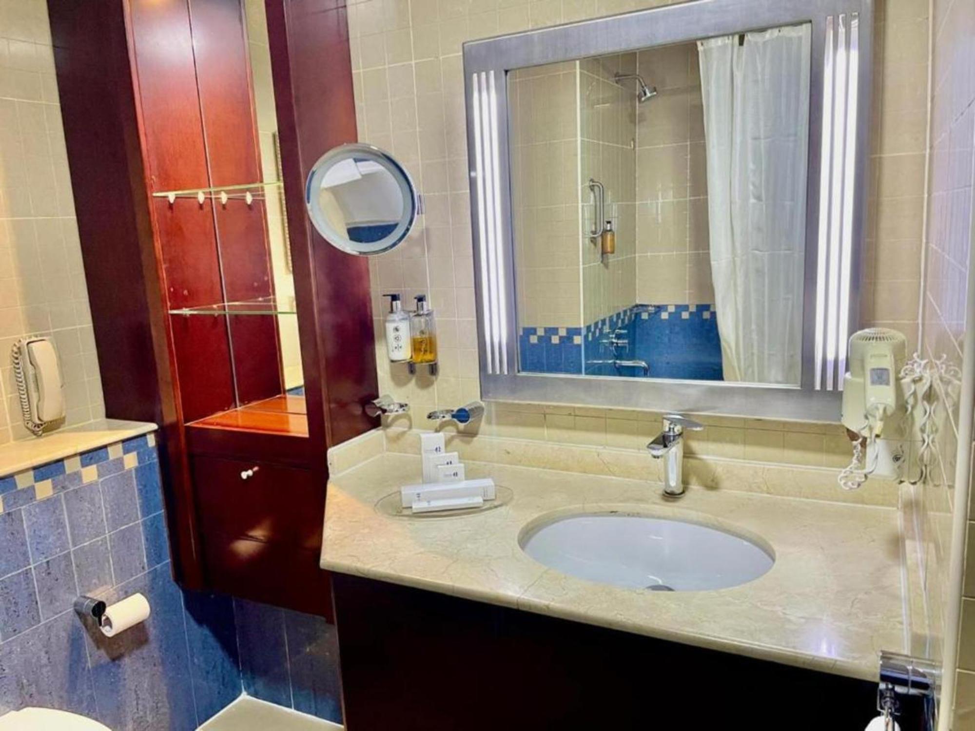 Dancenter Luxe Corniche Hotel Formerly Concorde Hotel Füceyre Dış mekan fotoğraf