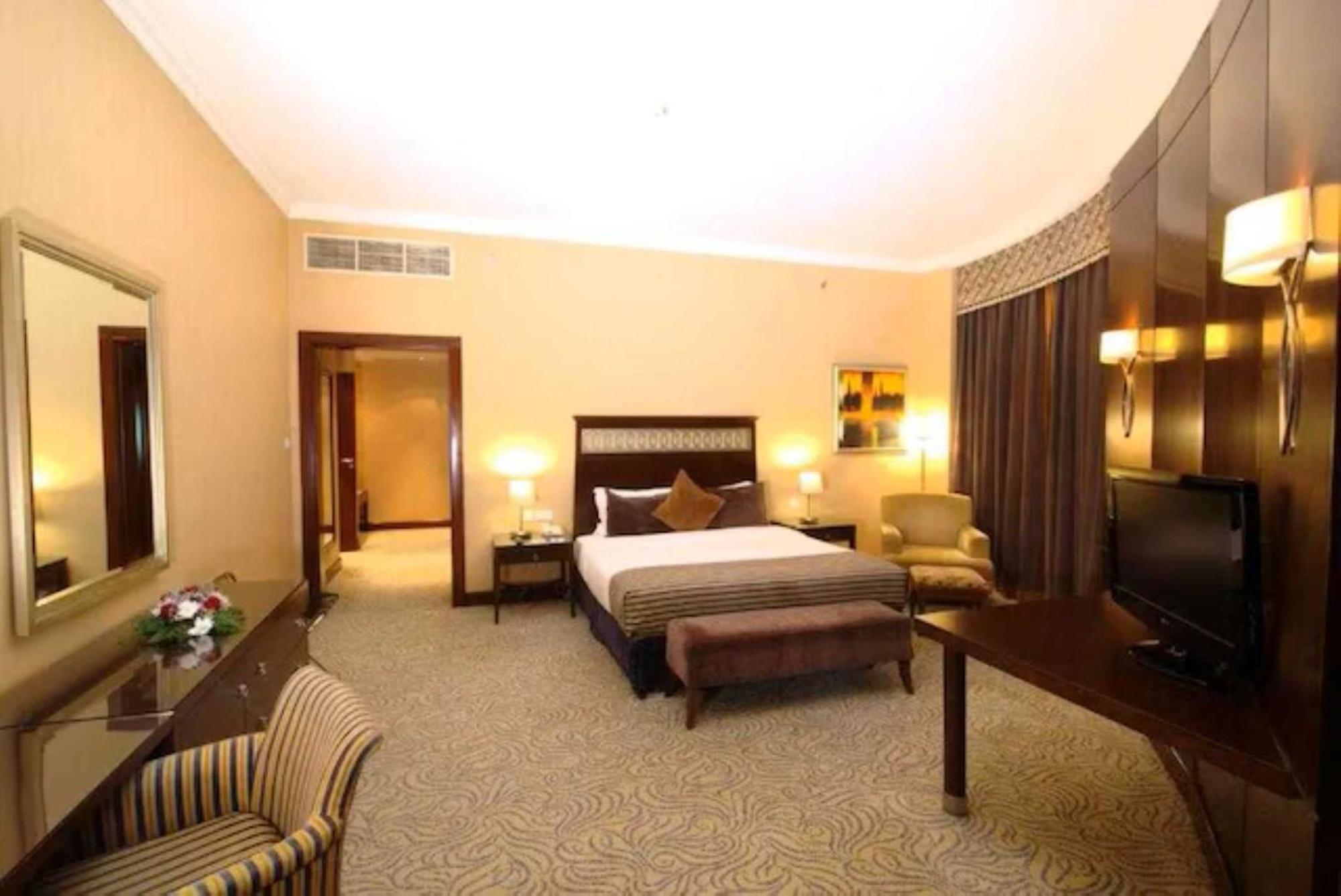 Dancenter Luxe Corniche Hotel Formerly Concorde Hotel Füceyre Dış mekan fotoğraf